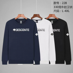 Стильная толстовка DESCENTE...