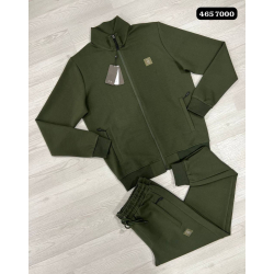 Спортивный мужской костюм...