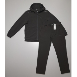 Спортивный костюм...