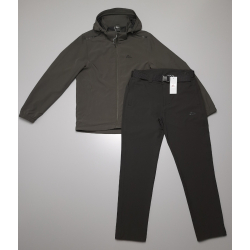 Спортивный костюм...